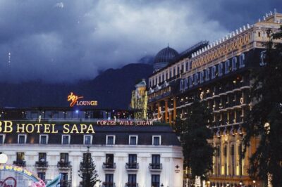Why Do Some Hotels Stay Booked During Off-Peak Seasons?